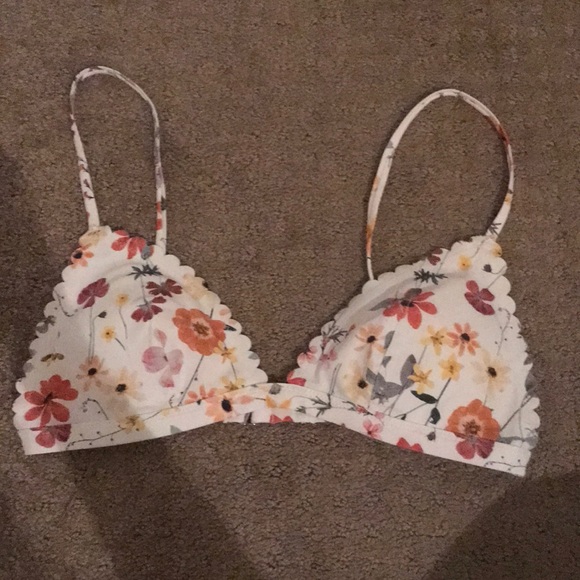 h and m scalloped bikini